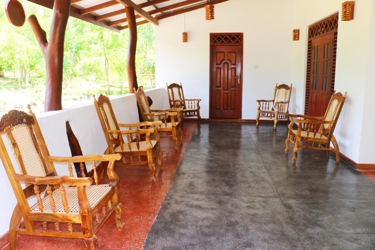 Lavish Eco Jungle Hotel Tissamaharama Exterior foto
